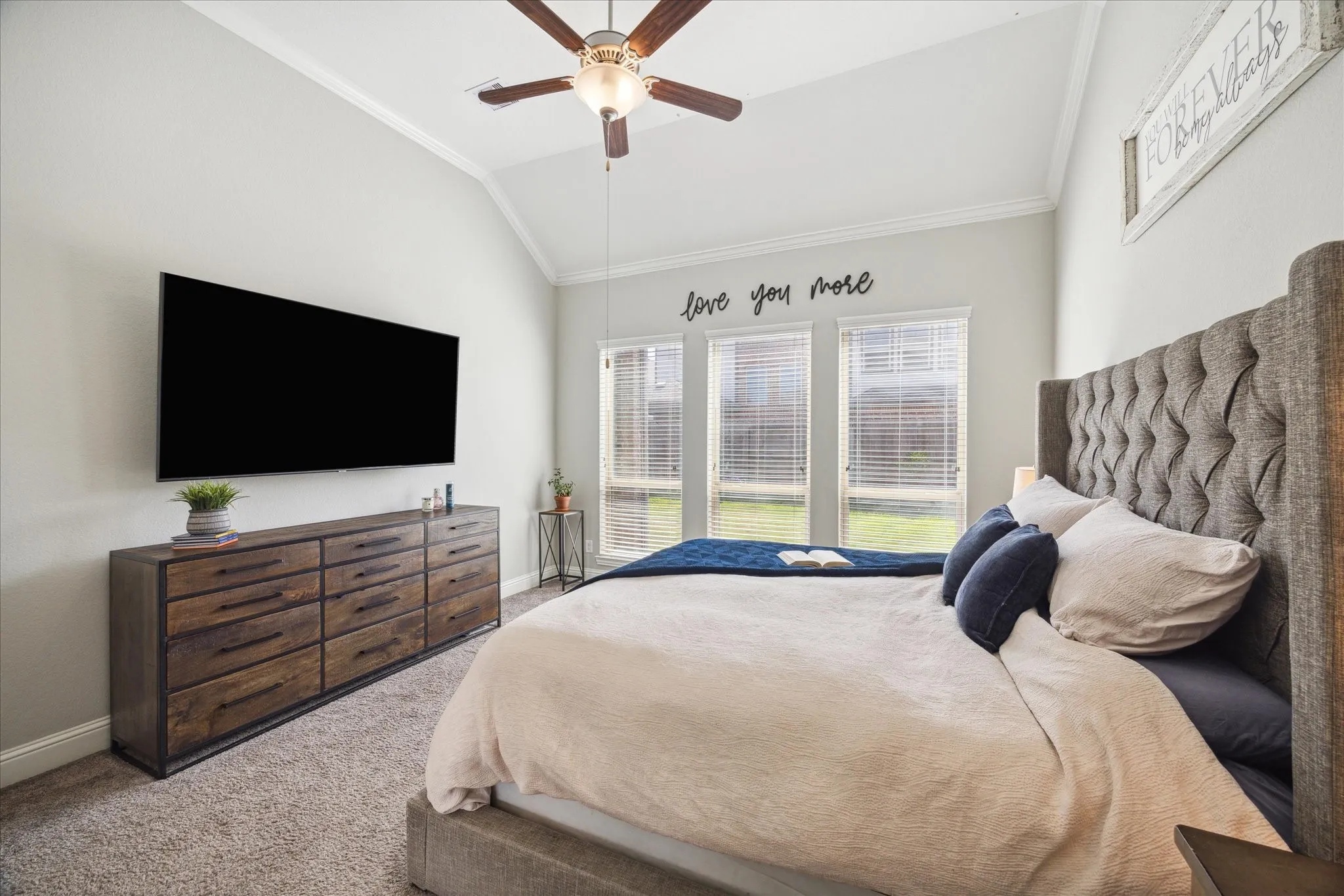 Master Bedroom Painted Walls in Rosenberg, TX by The Proud Paintbrush