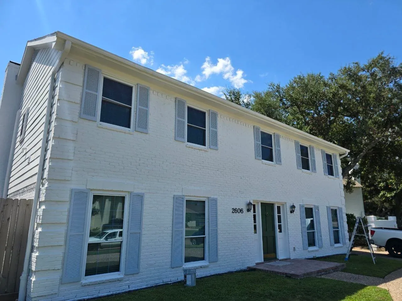 Painting estimate consultation for a Richmond, TX home by The Proud Paintbrush